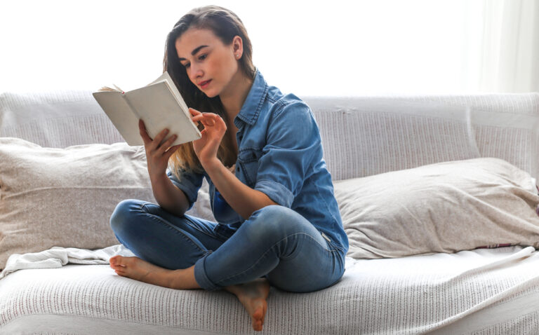 10 Best Ways For Making Money By Reading Books